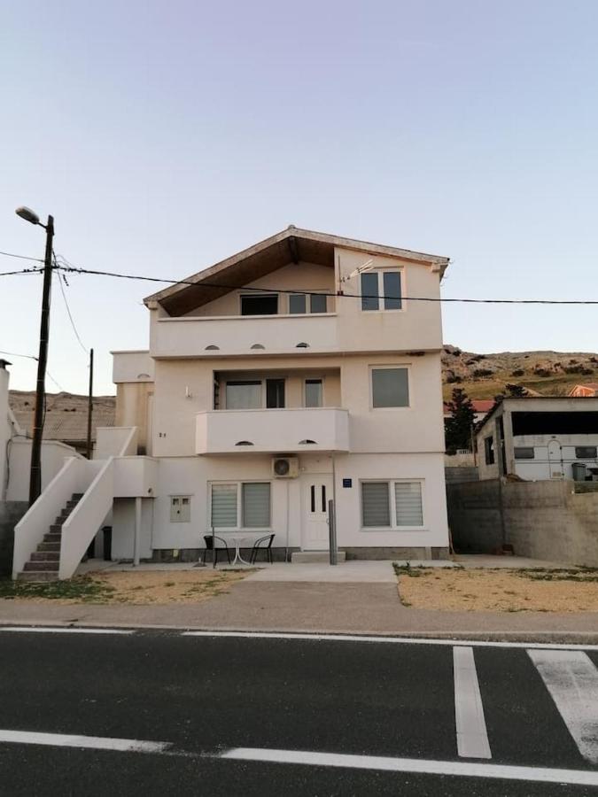 Apartman Lidija Dinjiška Esterno foto