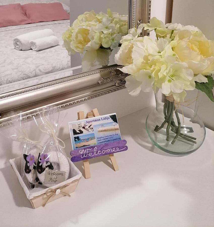 Apartman Lidija Dinjiška Esterno foto